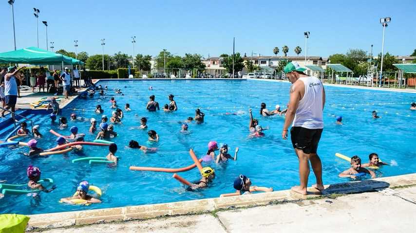 Est habilitada la pileta del Jaime Zapata El Diario de la Regi n